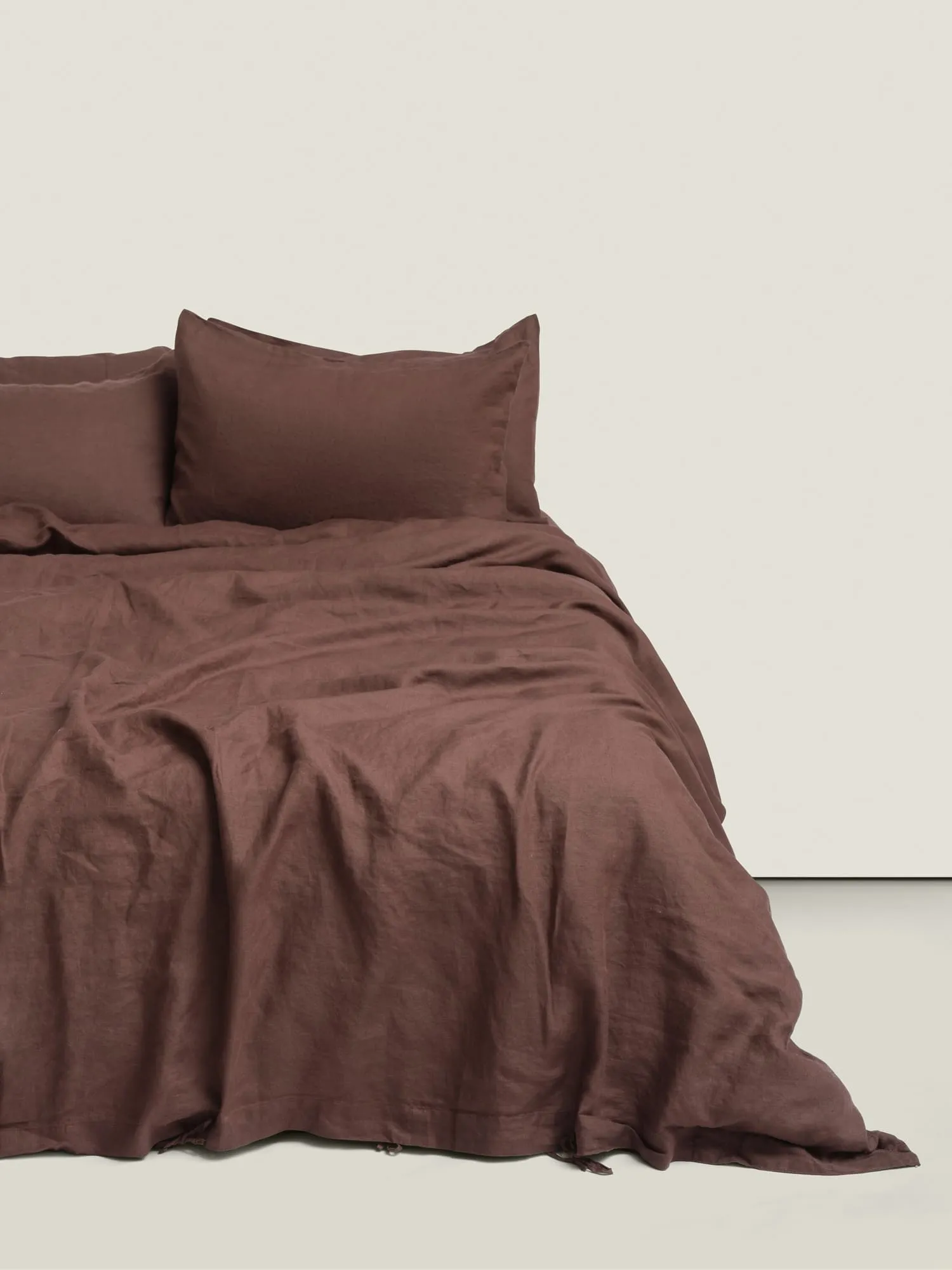 100% Linen Duvet Set in Chocolate