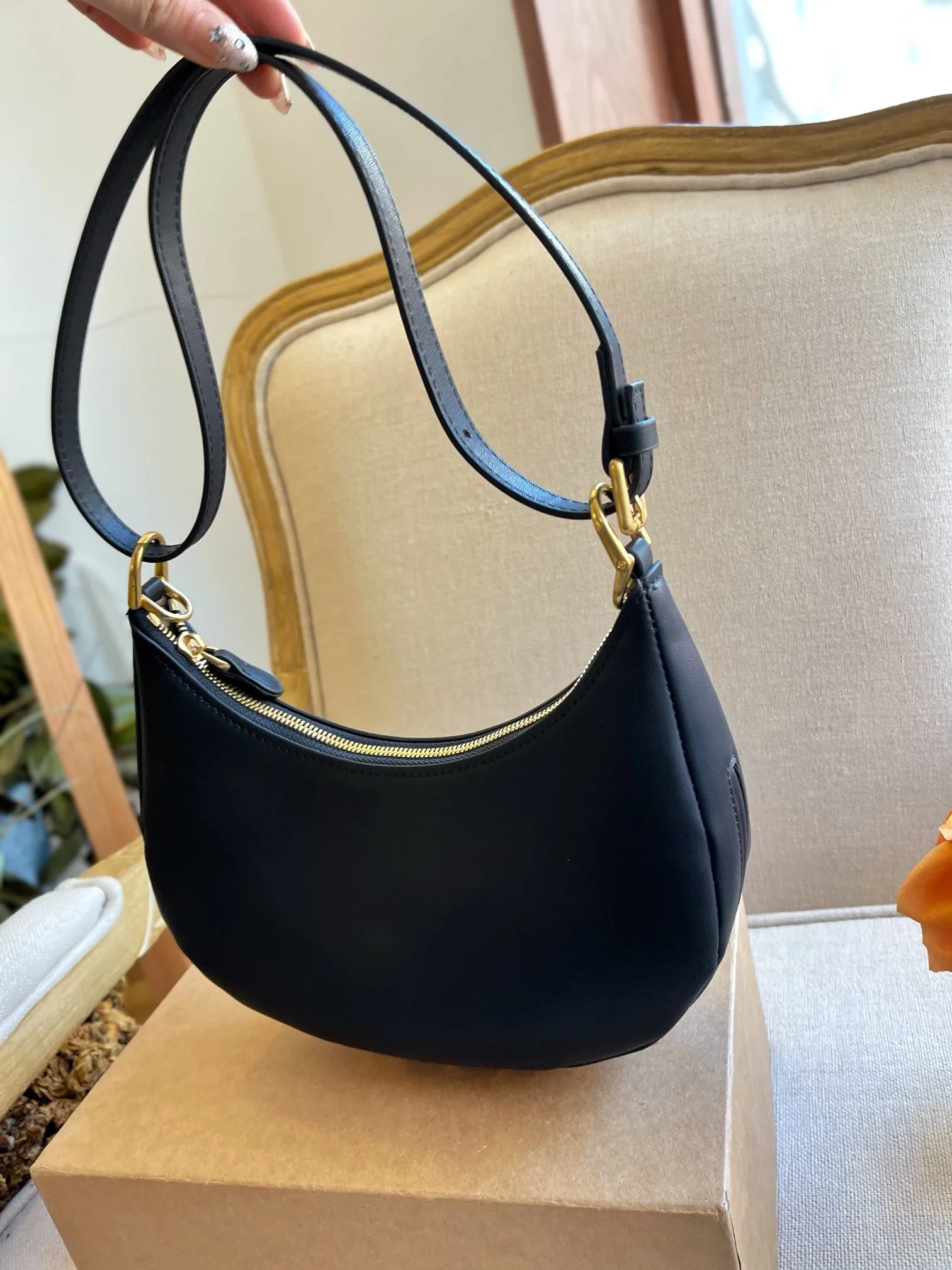 EN   Designer bags by Fendi 256