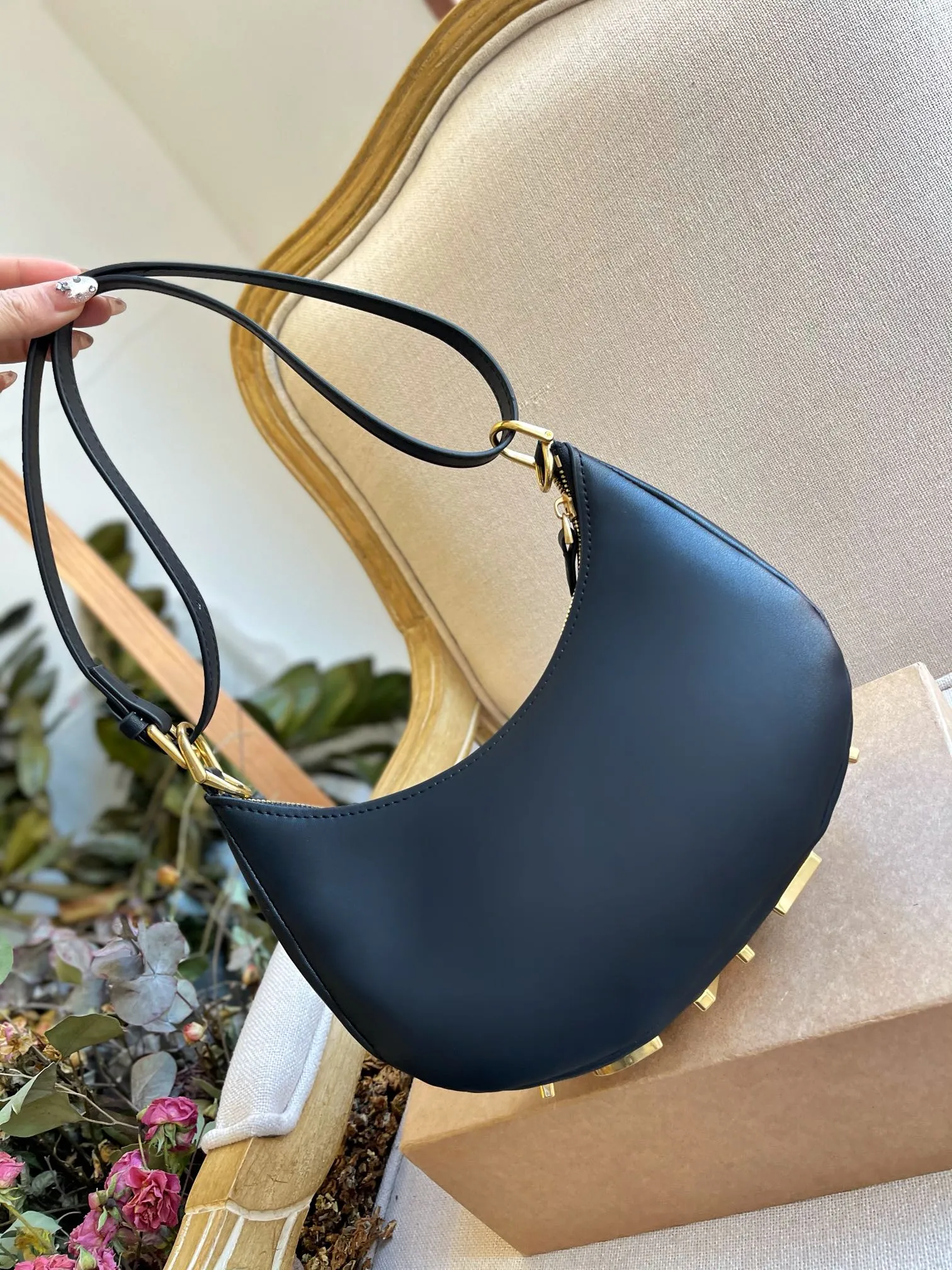 EN   Designer bags by Fendi 256
