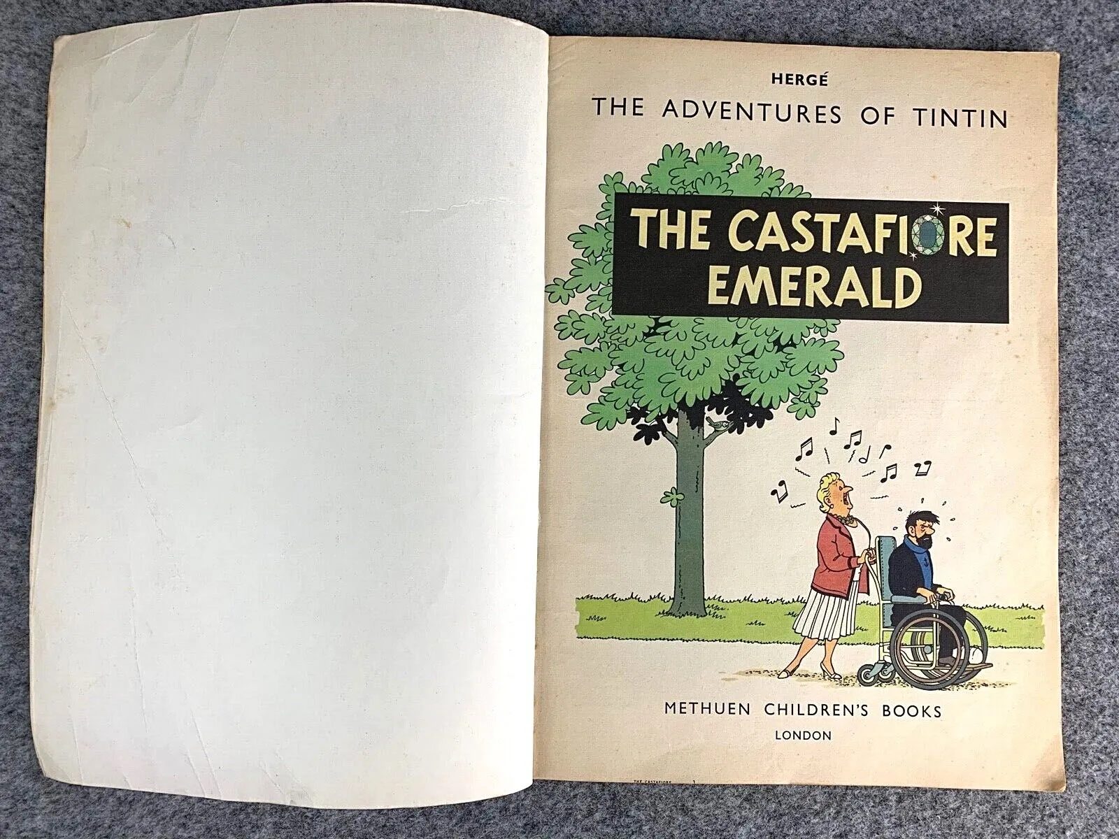 The Castafiore Emerald - Tintin Methuen 1st UK Paperback Edition Book 1970s